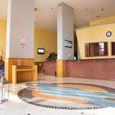 Rocha Edificio Clube Praia Mar 아파트